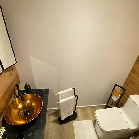 Craftsman's House Holiday home *