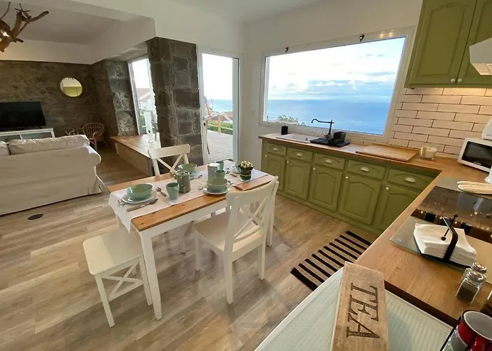 Craftsman's House * Nordeste (Azores)