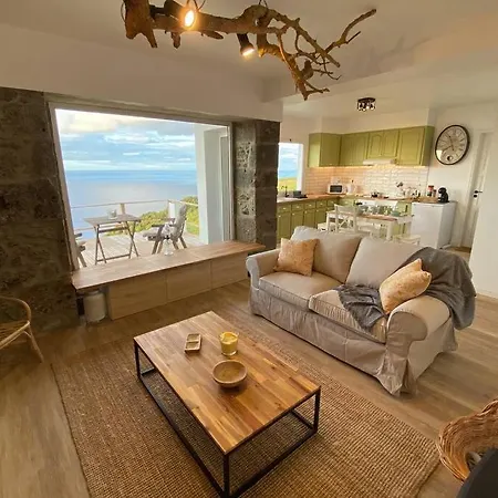 Craftsman's House Нордешти