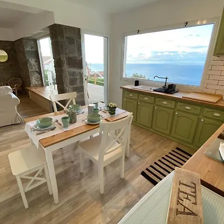 Craftsman's House * Нордешти